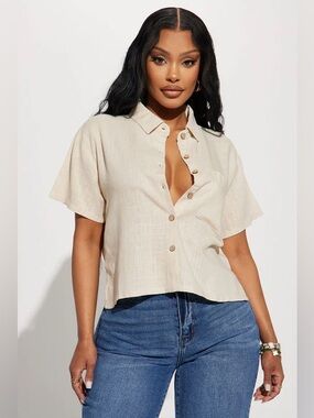 Linen Button-Front Short Sleeve Top in Cream